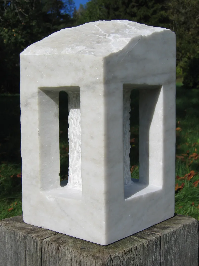 Taos boning 
orsasandsten
160x160x90 cm
2004
Orsa Kommun